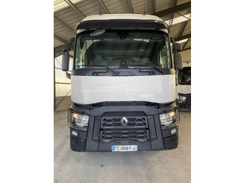 Trekker RENAULT T 460