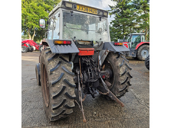 Tractor 1992 MF 390 2wd, 12/12, showing 3316 Hours: afbeelding 3 Tractor 1992 MF 390 2wd, 12/12, showing 3316 Hours: afbeelding 3