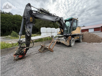 Mobiele graafmachine VOLVO EW140C