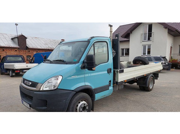 Bestelwagen met open laadbak IVECO Daily