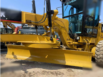 Grader CATERPILLAR 140K: afbeelding 4
