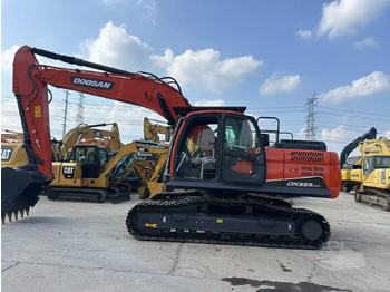 Rupsgraafmachine DOOSAN DX225LCA