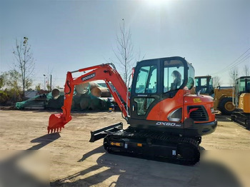 Rupsgraafmachine DOOSAN DX60-9C