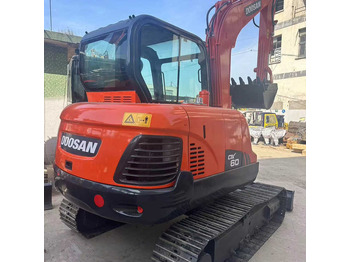Rupsgraafmachine DOOSAN DX60