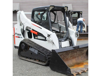 Schranklader BOBCAT T590