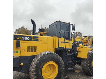 Wiellader KOMATSU WA380-3