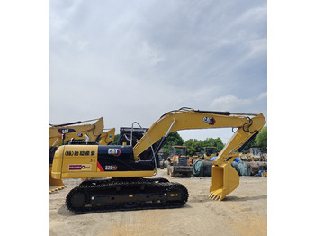 Bouwmachine CATERPILLAR 320D2