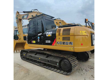 Rupsgraafmachine CATERPILLAR 323