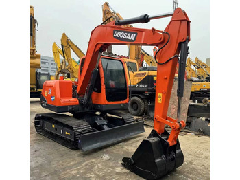 Rupsgraafmachine DOOSAN DX75