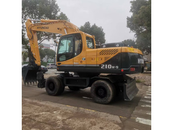 Mobiele graafmachine HYUNDAI R210