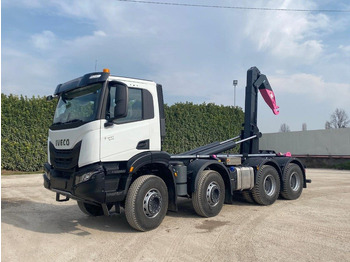 Haakarmsysteem vrachtwagen IVECO Trakker