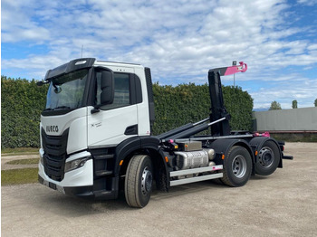 Haakarmsysteem vrachtwagen IVECO X-WAY