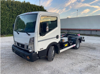 Haakarmsysteem vrachtwagen NISSAN