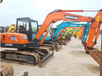 Rupsgraafmachine DOOSAN DH55