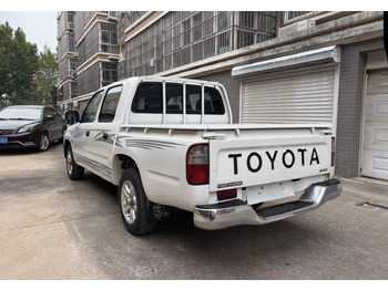 Kipper vrachtwagen TOYOTA Toyota Hilux Truck Click for Discount: afbeelding 4 Kipper vrachtwagen TOYOTA Toyota Hilux Truck Click for Discount: afbeelding 4