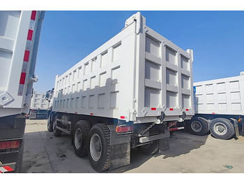 Nieuw Kipper vrachtwagen voor het vervoer van bulkgoederen SINOTRUK Sino Howo 8x4 Dump truck for Sale in Senegal: afbeelding 3