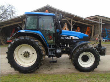 Tractor NEW HOLLAND TM