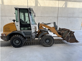 Mobiele graafmachine LIEBHERR L 506