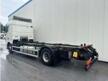 Containertransporter/ Wissellaadbak vrachtwagen DAF XF 460 SpaceCab Retarder TÜV neu: afbeelding 4