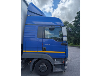 Schuifzeilen vrachtwagen MAN TGL 8.250: afbeelding 3 Schuifzeilen vrachtwagen MAN TGL 8.250: afbeelding 3
