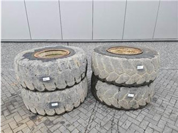 Banden en velgen TEREX