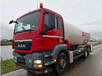 Tankwagen MAN TGS 26.440
