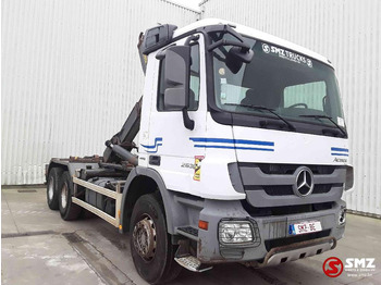 Containertransporter/ Wissellaadbak vrachtwagen MERCEDES-BENZ Actros 2636
