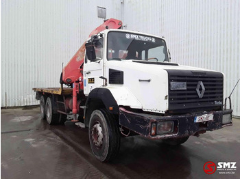 Vrachtwagen met open laadbak RENAULT