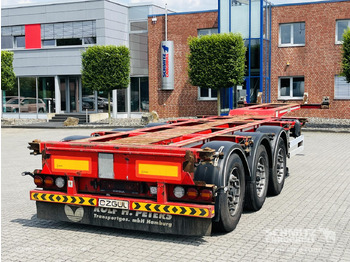 Containertransporter/ Wissellaadbak oplegger