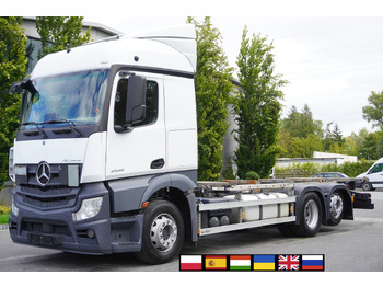 Containertransporter/ Wissellaadbak vrachtwagen MERCEDES-BENZ Actros 2545