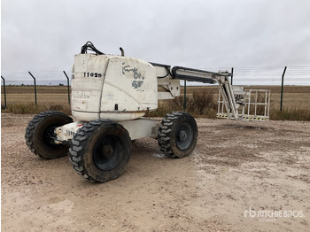 Knikarmhoogwerker HAULOTTE