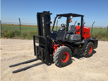 Ruw terrein heftruck PLUS POWER