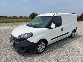 Gesloten bestelwagen FIAT Doblo Cargo