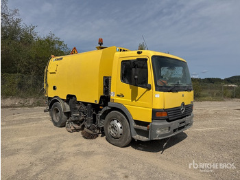 Veegwagen MERCEDES-BENZ Atego