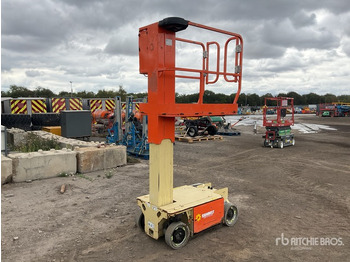 Verticale masthoogwerker JLG