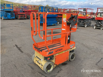 Verticale masthoogwerker JLG