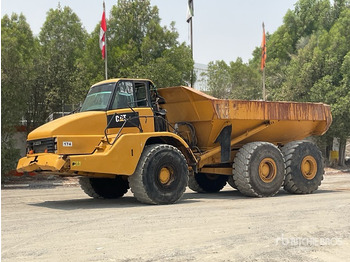 Kiepwagen met knikbesturing CATERPILLAR 740