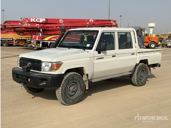 Pick-up TOYOTA Land Cruiser