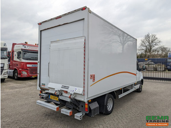 Bestelwagen gesloten laadbak Mercedes-Benz Sprinter  517 CDI 4x2 Euro6D - Gesloten Bak 4.2M + Laadklep 1000KG - Automaat - 10/2025APK: afbeelding 4