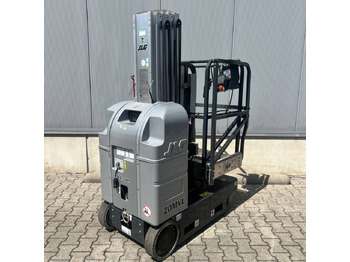 Verticale masthoogwerker JLG