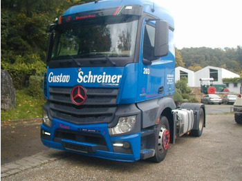 Trekker Mercedes-Benz 1843: afbeelding 2 Trekker Mercedes-Benz 1843: afbeelding 2