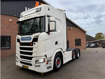 Trekker SCANIA S 450