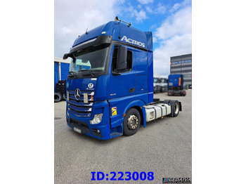Trekker MERCEDES-BENZ Actros 1845