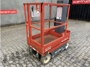Verticale masthoogwerker SKYJACK