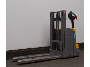 Stapelaar JUNGHEINRICH EJD