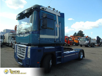 Trekker RENAULT Magnum 460
