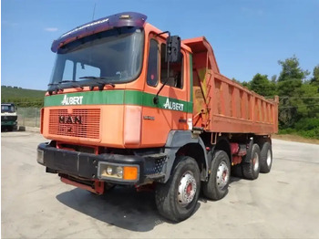 Kipper vrachtwagen MAN 33.403