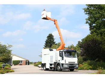 Vrachtwagen IVECO EuroCargo 120E
