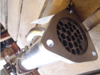 Nieuw EGR koeler voor Landbouwmachine Case 8976067182: afbeelding 2