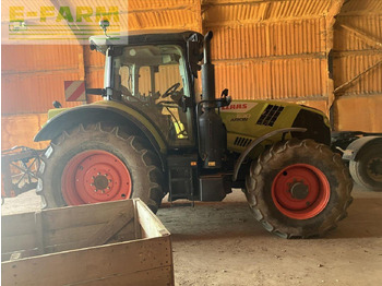 Tractor CLAAS Arion 630